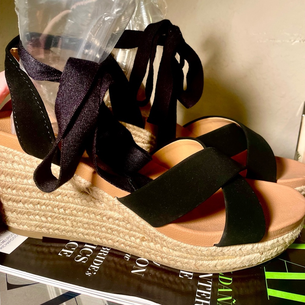 Black Espadrille Wedge Sandals Sz 8 NEW